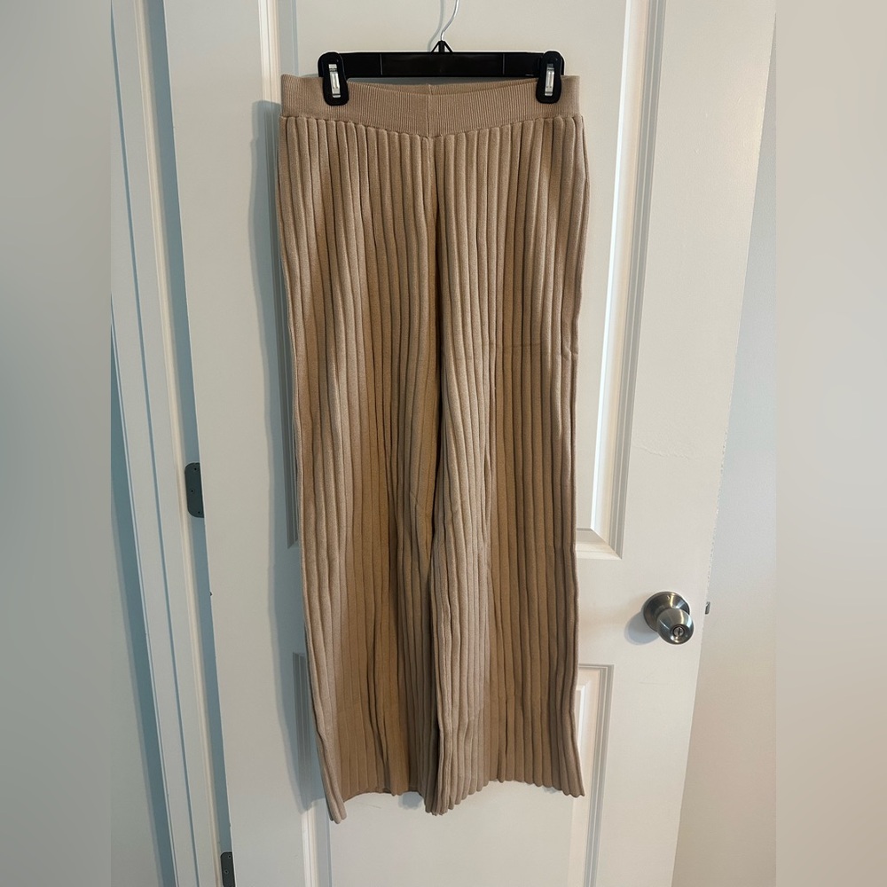 Tan Ribbed Sweater Set - Picture 4 of 4